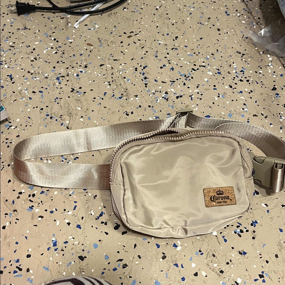 Corona Fanny Pack. ♥️